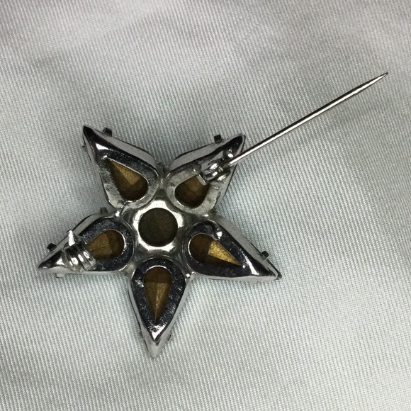 Super Sparkly 5-Point Star Pin, Vintage - Picture 8 of 8